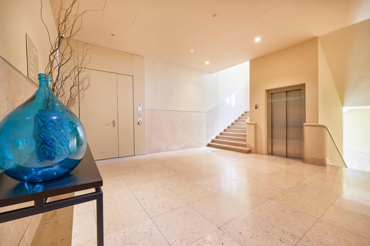 Five Stars 8 Building Appartement *